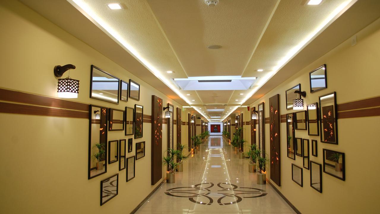 Hotel Barcelona Exotica Ahmadábád Exteriér fotografie